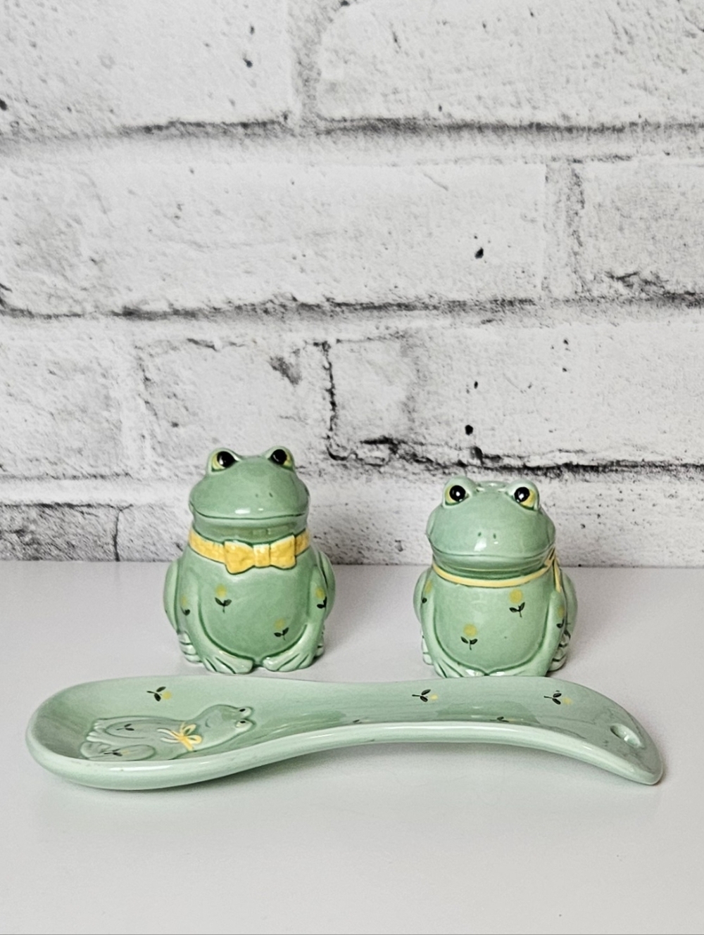 Otagiri Japan Frog Salt Pepper Set Spoon Rest Green Ceramic